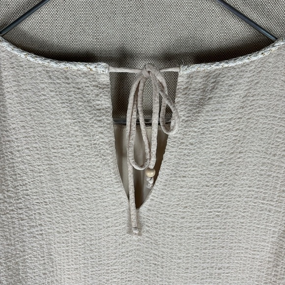 Carolina Belle Montreal > Cream Peplum Short Sleeve Top Medium - Picture 8 of 9